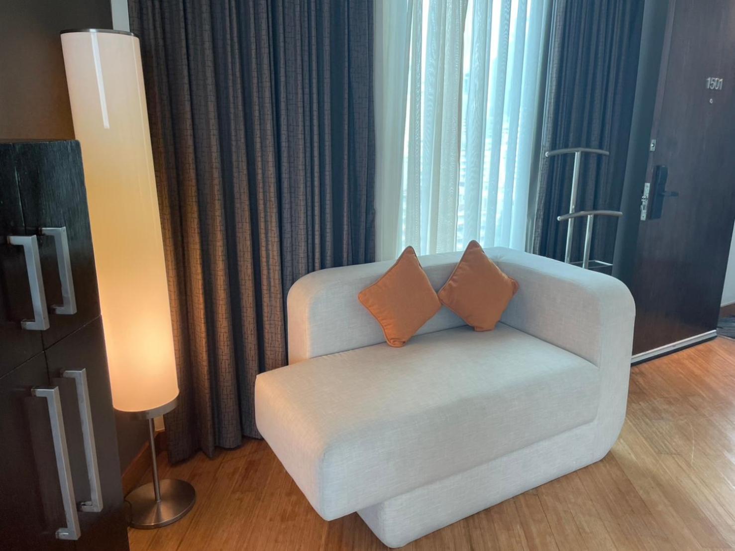 Отель Nh Bangkok Asoke Экстерьер фото