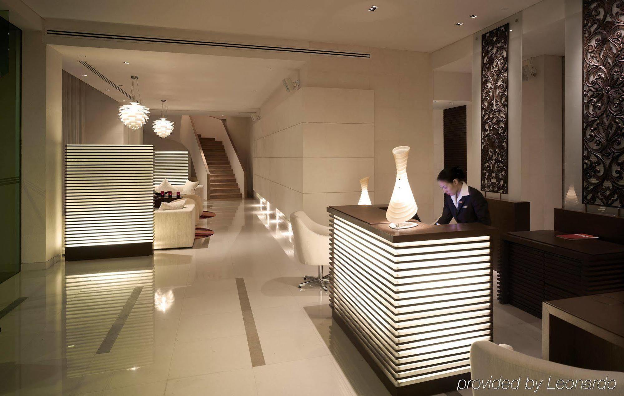 Отель Nh Bangkok Asoke Экстерьер фото