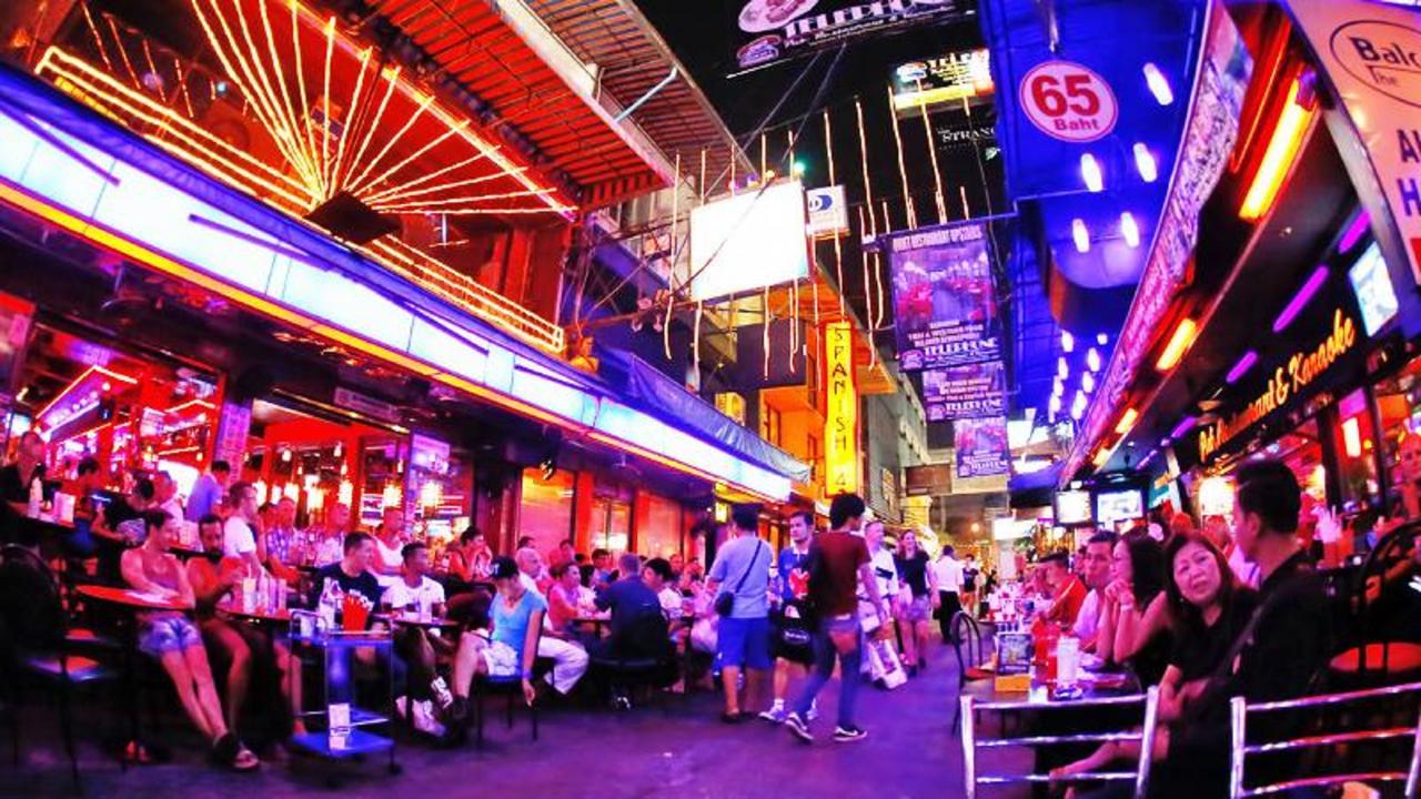 Отель Nh Bangkok Asoke Экстерьер фото